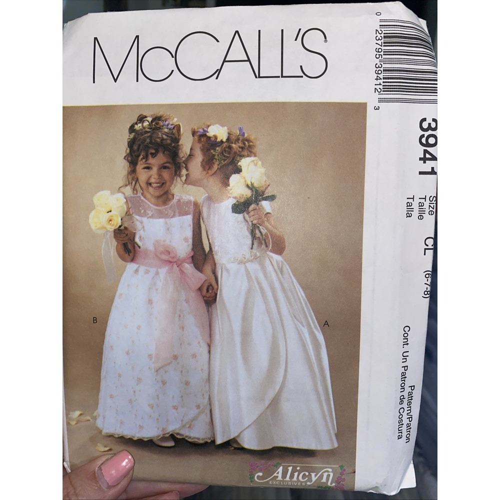 McCalls Alicyn Flower Girl Lined Dress Sewing Pattern 3941 Size 6-7-8 Uncut